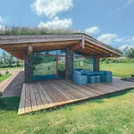 Chalets Resort *